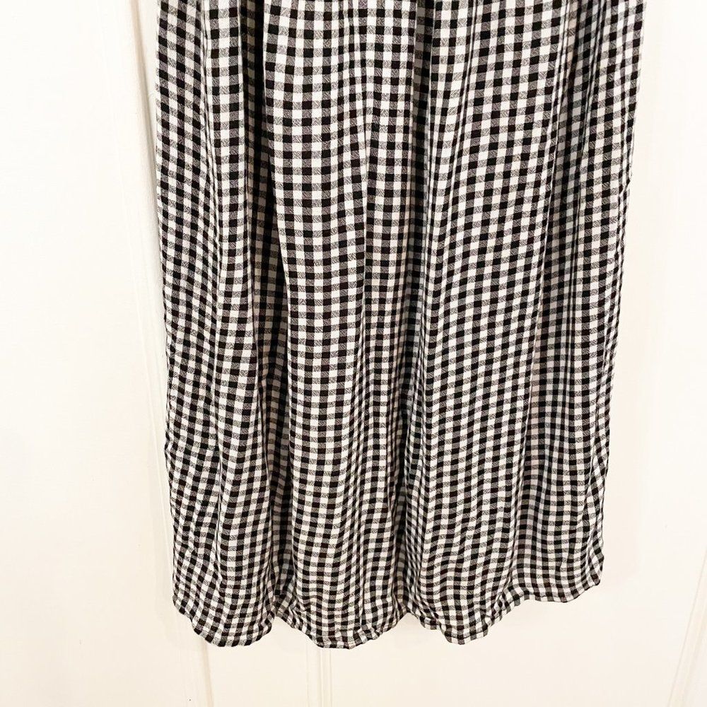 kimchi blue • smocked gingham off shoulder midi dress - Picture 6 of 8